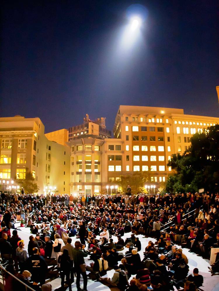 Occupy Oakland Gets Reoccupied By The Police Photograph